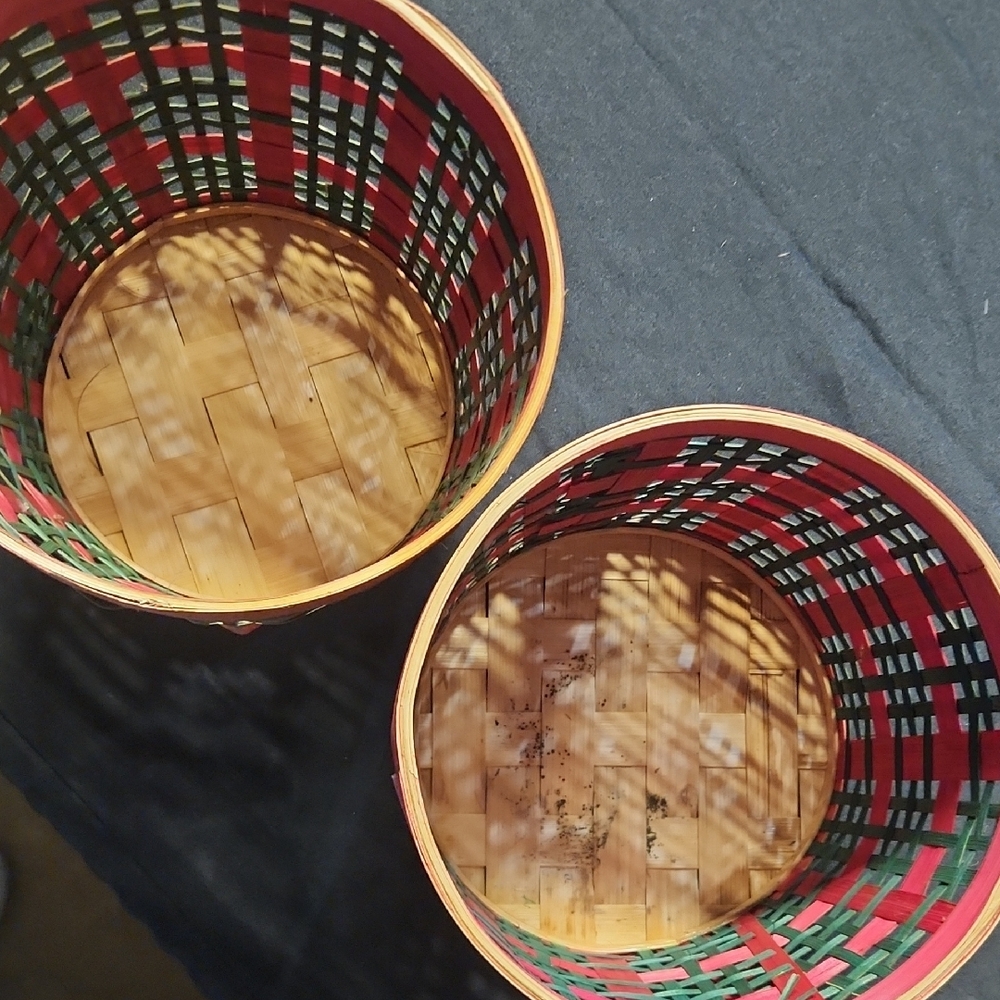 Festive Plaid Woven Baskets - Picture 4 of 4